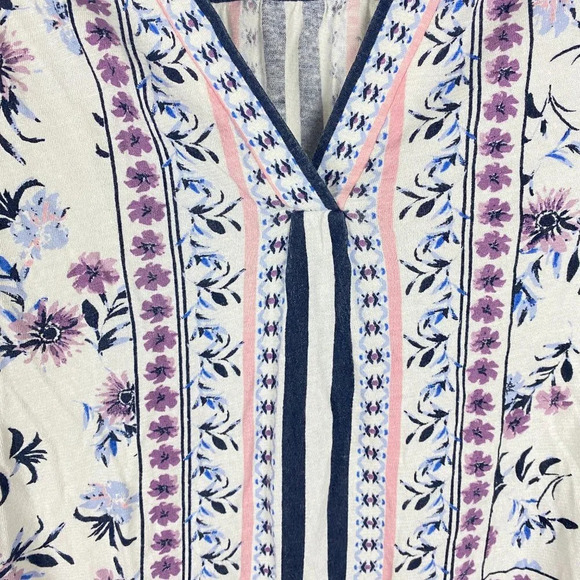 Lucky Brand Boho Floral White Purple Print  V Neck Short Sleeve Top - Picture 4 of 9